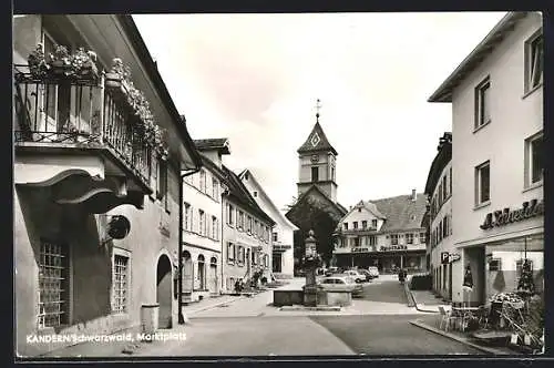 AK Kandern /Schwarzwald, Marktplatz mit Geschäften und Löwen-Apotheke