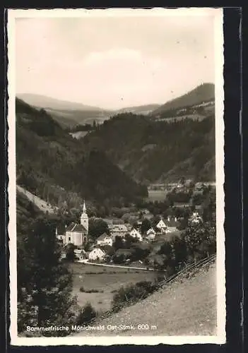 AK Mönichwald, Ortschaft vom Berghang aus gesehen