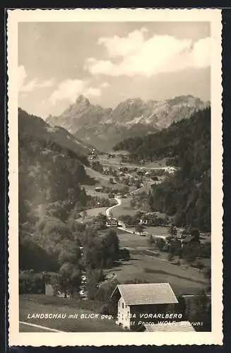 AK Vandans-Lantschau, Gesamtansicht mit Blick gegen Voralbgebirge