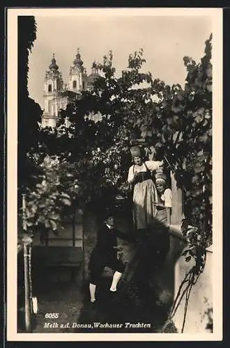 AK Melk a. d. Donau, Wachauer Trachten, Stift