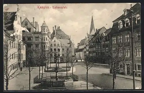 AK Kempten / Allgäu, Rathausplatz mit Cafe Schiff und Brunnen