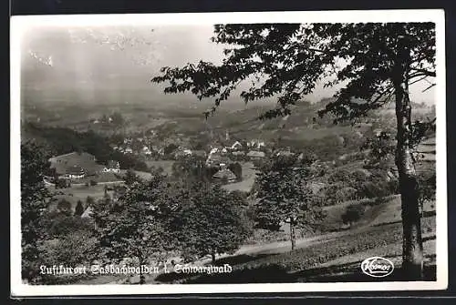 AK Sasbachwalden i. Schwarzwald, Ansicht von einer umliegenden Anhöhe