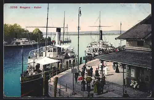 AK Bregenz, Hafen mit Dampfern