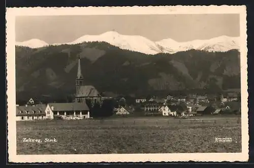 AK Zeltweg /Stmk., Ortsansicht mit Kirche gegen die Berge