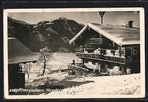 AK Kitzbühel, Alpengasthaus Hagstein mit Bergblick im Winter