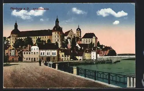 AK Neuburg a. D., Promenade an der Schlosskaserne