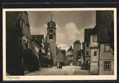 AK Langenburg, Strassenpartie mit Kirche und Wehrturm