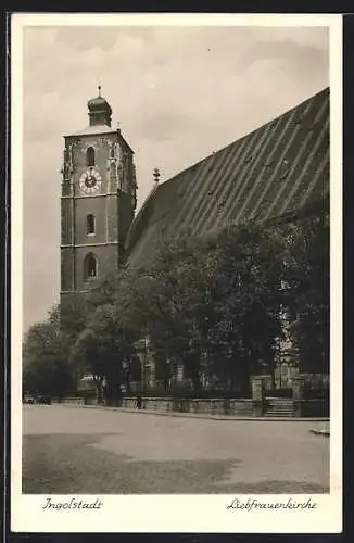 AK Ingolstadt, Liebfrauenkirche mit Strassenpartie