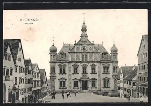 AK Hechingen, Strassenpartie mit Geschäften und Rathaus