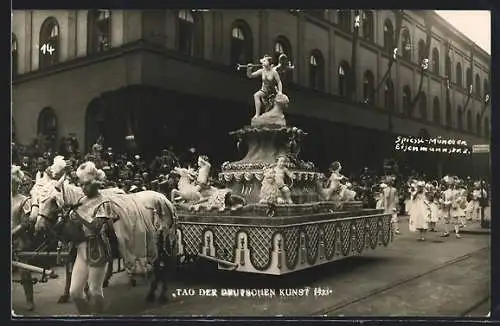 AK München, Tag der deutschen Kunst 1933, Festwagen an der Residenz