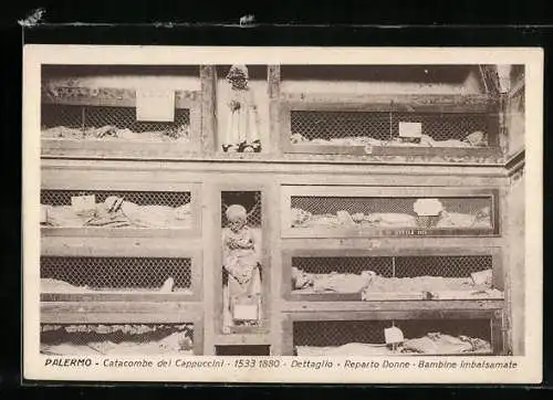 AK Palermo, Catacombe dei Cappuccini 1533-1880, Dettaglio, Reparto Donne & Bambine imbalsamate, Tod