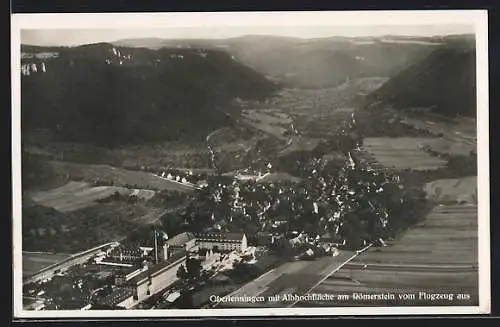 AK Oberlenningen, Teilansicht mit Albhochfläche am Römerstein, Fliegeraufnahme