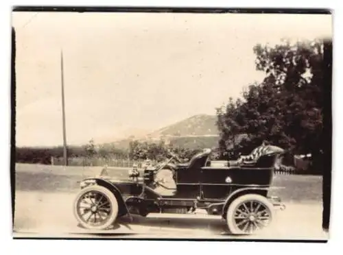 Fotografie Auto Cabrio mit Holzspeichen