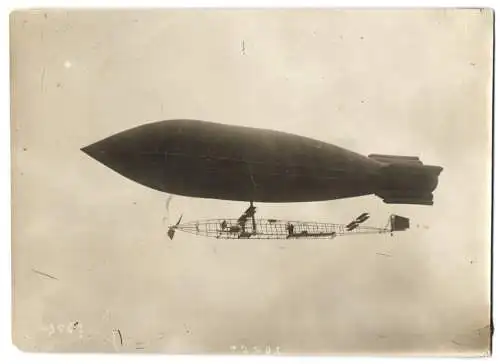 Fotografie M. Branger, Paris, Aérostation ballon dirigeable LA VILLE DE PARIS, Zeppelin