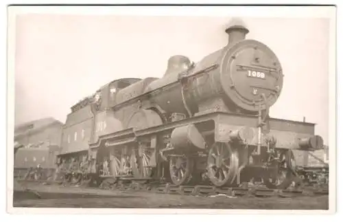 Fotografie unbekannter Fotograf und Ort, britische Eisenbahn der LMS mit Nummer 1059