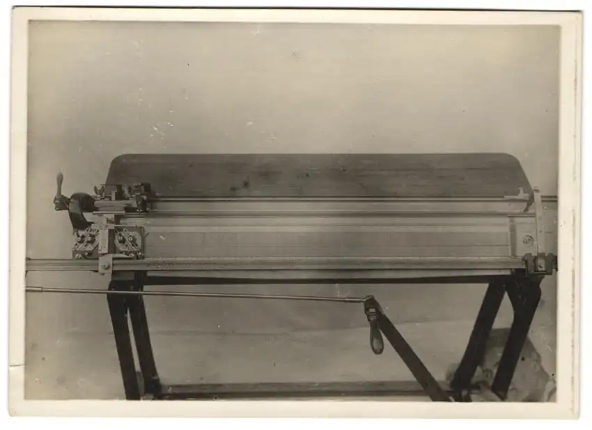 16 Fotografien Ansicht Oberlungwitz i. S., Strickmaschinenfabrik Paul Bässler, Maschinen & Familien-Portrait Bässler 11