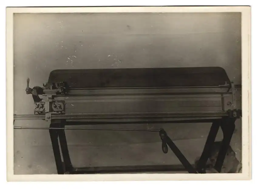 16 Fotografien Ansicht Oberlungwitz i. S., Strickmaschinenfabrik Paul Bässler, Maschinen & Familien-Portrait Bässler 12