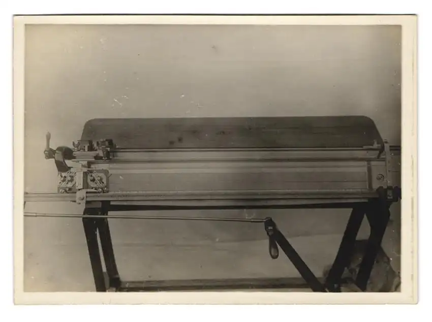 16 Fotografien Ansicht Oberlungwitz i. S., Strickmaschinenfabrik Paul Bässler, Maschinen & Familien-Portrait Bässler 13