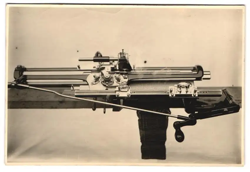 16 Fotografien Ansicht Oberlungwitz i. S., Strickmaschinenfabrik Paul Bässler, Maschinen & Familien-Portrait Bässler 15