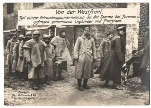 Riesen-AK Westfront, englische & französische Kriegsgefangene an der Somme bei Peronne gefangen, POW's im Marsch