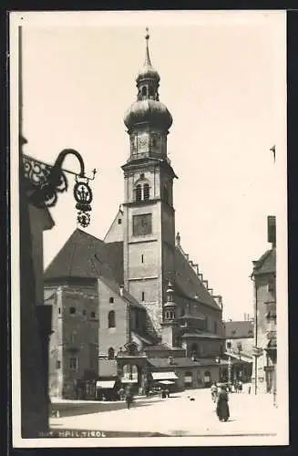 AK Hall in Tirol, Kirche im Sonnenschein