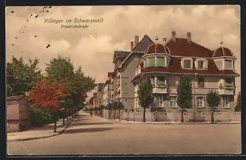 AK Villingen im Schwarzwald, Friedrichstrasse mit Bäumen