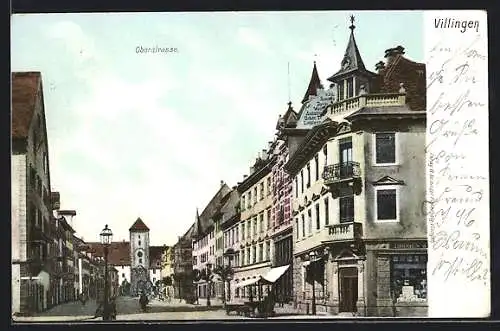 AK Villingen / Baden, Oberstrasse mit Torturm und Passanten