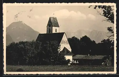 AK Grossholzhausen /Inntal, Kapelle in Landschaft