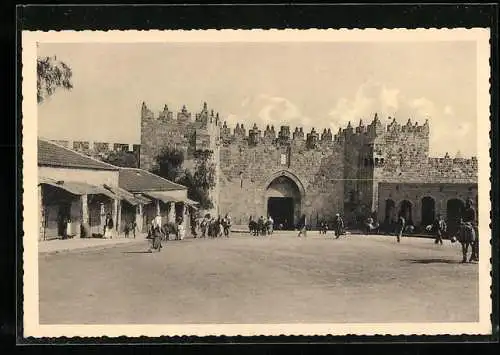 AK Jerusalem, Damaskustor, Frontansicht