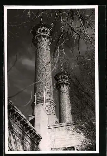 AK Teheran, Blick auf zwei Minarette