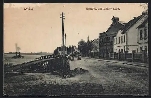 AK Strehla / Elbe, Elbepartie und Riesaer Strasse