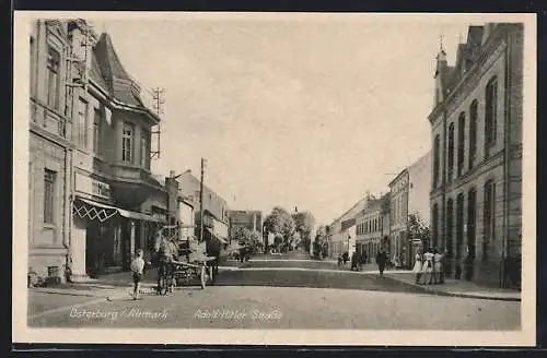 AK Osterburg / Altmark, Blick in die Strasse