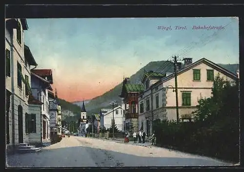AK Wörgl, Blick in die Bahnhofstrasse mit Café Central