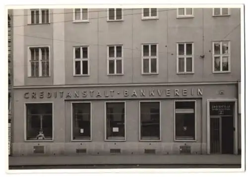 Fotografie unbekannter Fotograf, Ansicht Wien, Creditanstalt Bankverein Zweigstelle in der Nussdorferstrasse 2