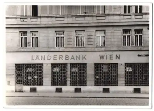 Fotografie unbekannter Fotograf, Ansicht Wien, Länderbank Wien in der Wallensteinstrasse 20