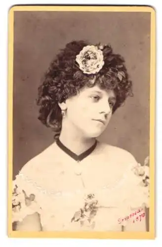 11 Fotografien Franz Werner, München, Portrait Emma von Müller, Edle von Seehof, Fotos von 1870-1887, teils Koloriert