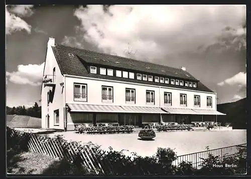 AK Lauterbach / Schwarzwald, Hotel-Pension Haus Berlin, Kurheim der Barmer Ersatzkasse