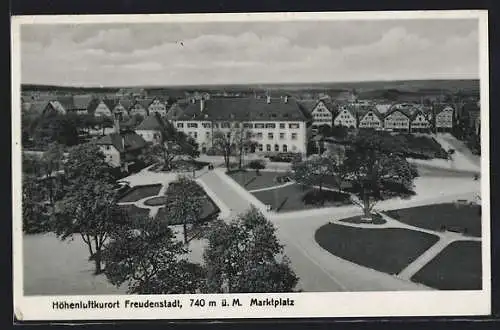 AK Freudenstadt, Marktplatz mit Fernblick aus der Vogelschau