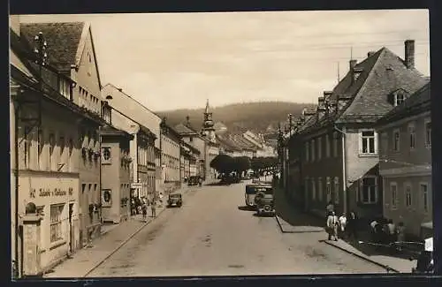 AK Saalburg / Saale, Strassenansicht mit Geschäften