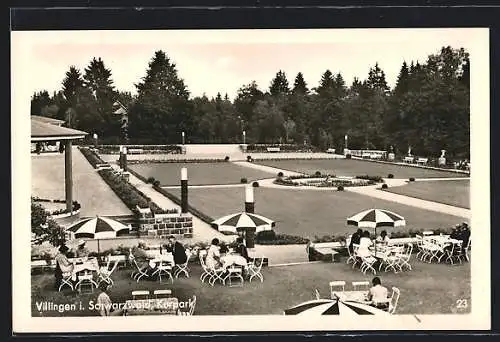 AK Villingen /Schwarzwald, Kurpark mit Gästen