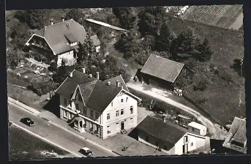 AK Peterzell /Schwarzwald, Gasthaus-Pension Peterzeller Hof vom Flugzeug aus