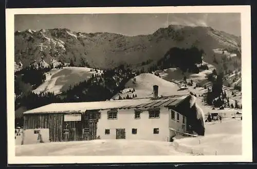 AK Oberjoch /Passstrasse, Skihütte-Pension Alpe Kematsried M. Lamberty im Winter