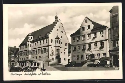 AK Nördlingen, Marktplatz mit Rathaus