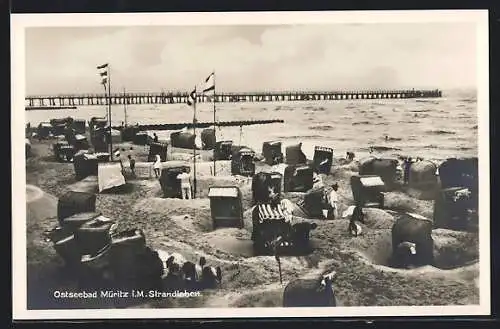 AK Müritz i. M., Strandleben mit Sandburgen