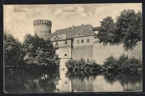 AK Berlin-Spandau, Juliusturm am Wasser