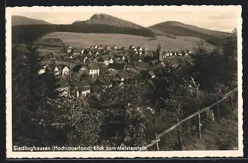 AK Siedlinghausen /Hochsauerland, Teilansicht mit Blick zum Meisterstein