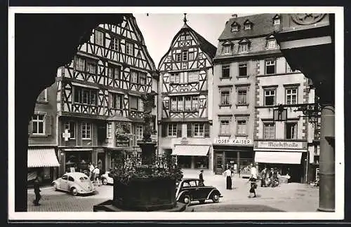 AK Bernkastel a. d. Mosel, Marktplatz mit Geschäften