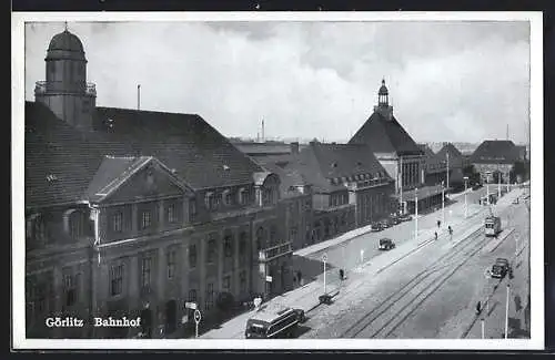 AK Görlitz, Bahnhof mit Strassenbahn