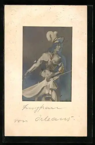 Foto-Collage-AK Jeanne d`Arc / Johanna von Orleans in Rüstung