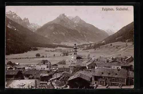 Foto-AK Fritz Gratl: Fulpmes /Stubaital, Blick auf den Ort und ins Tal